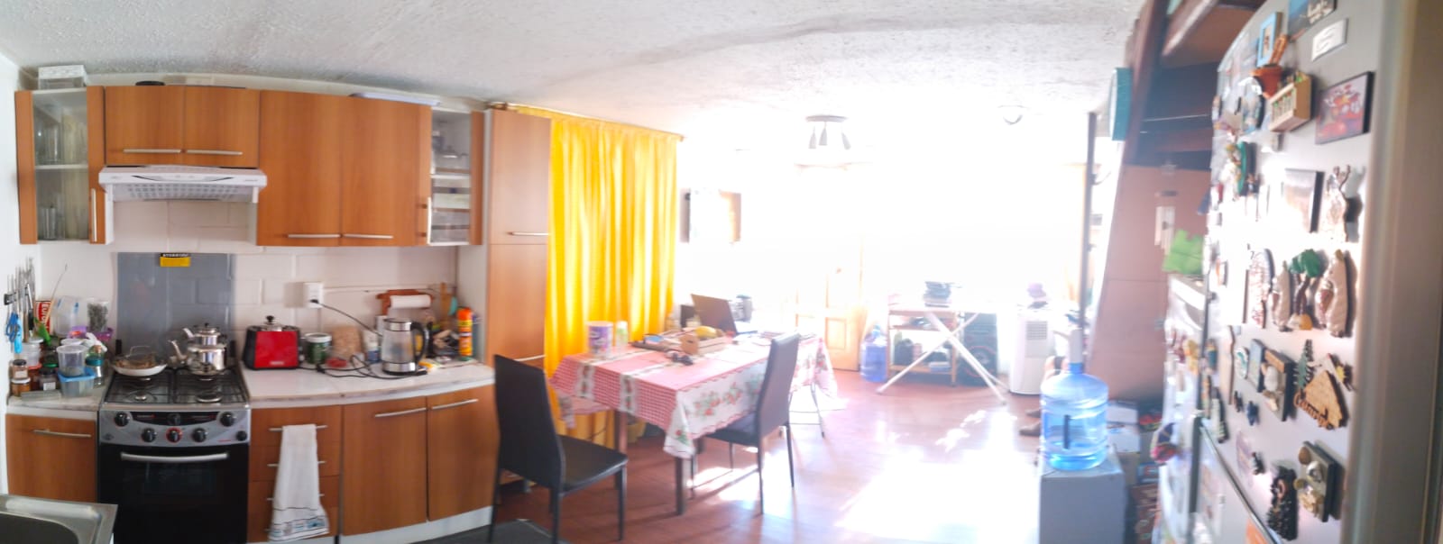 Propiedad de dos pisos de construcción sólida ubicada en tranquilo sector residencial · foto 6