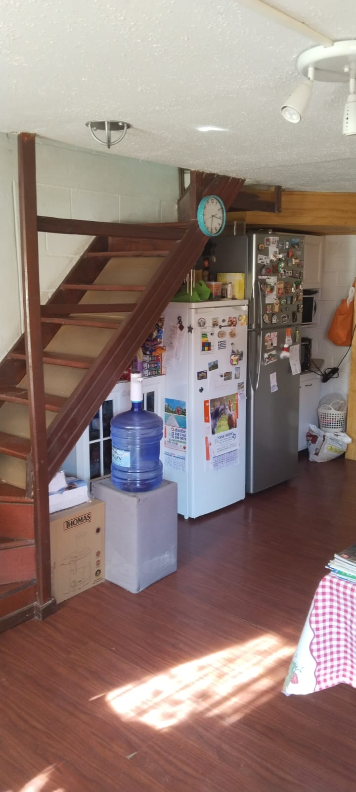 Propiedad de dos pisos de construcción sólida ubicada en tranquilo sector residencial · foto 15