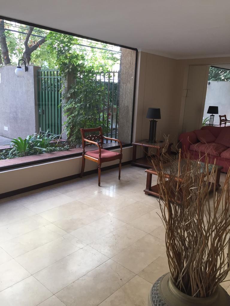 Hermoso y amplio departamento ubicado en un sector residencial · foto 3