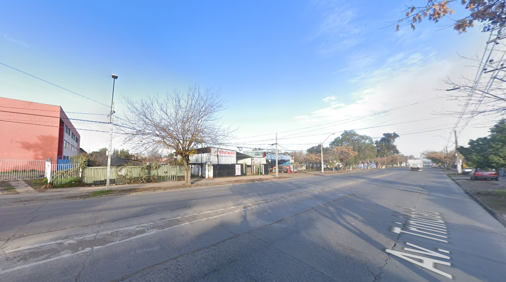 Amplio terreno en una principal Avenida en la Comuna de La Florida · foto 4