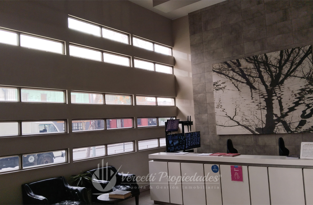 Hermoso departamento a pasos de la Estación de Metro Irarrázaval · foto 2