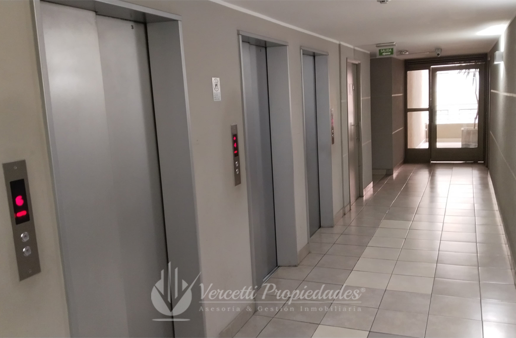 Hermoso departamento a pasos de la Estación de Metro Irarrázaval · foto 3